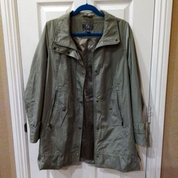 Gallery New York Olive Hooded Jacket. Many Zipper Pockets. Size M. - Picture 9 of 10